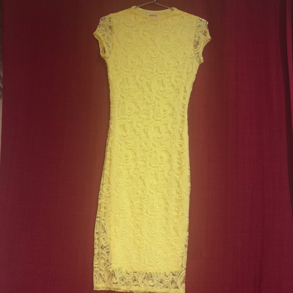 Beautiful Yellow Dress Stretchy